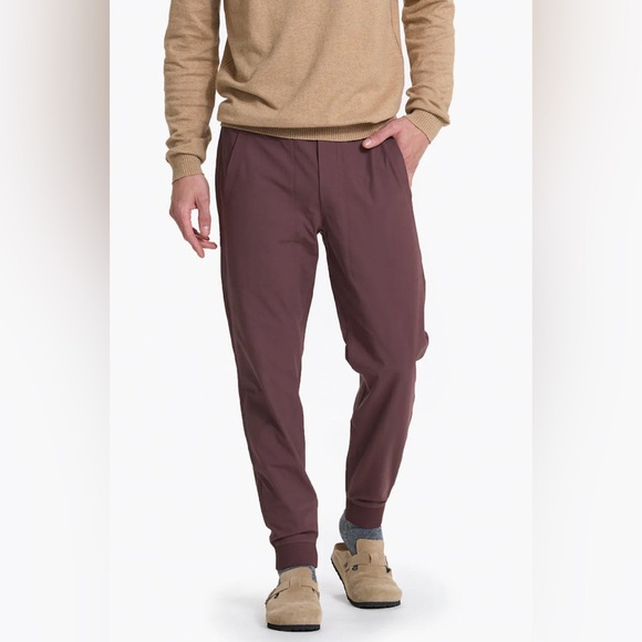 Vuori Other - Vuori men’s META JOGGER in Chestnut